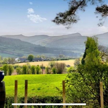 Mountain Suite, Stunning Views, Brecon Beacons Llanhamlach Kültér fotó