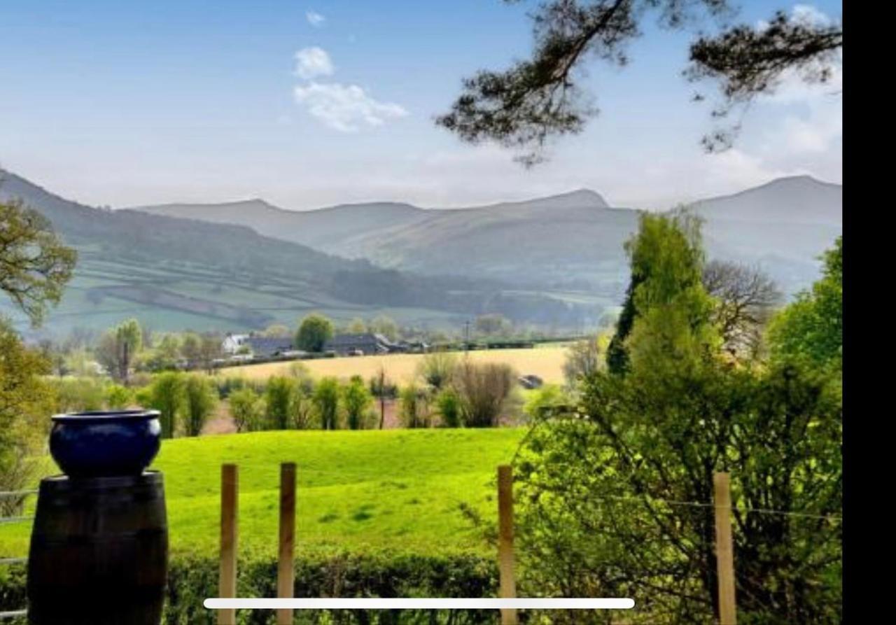 Mountain Suite, Stunning Views, Brecon Beacons Llanhamlach Kültér fotó