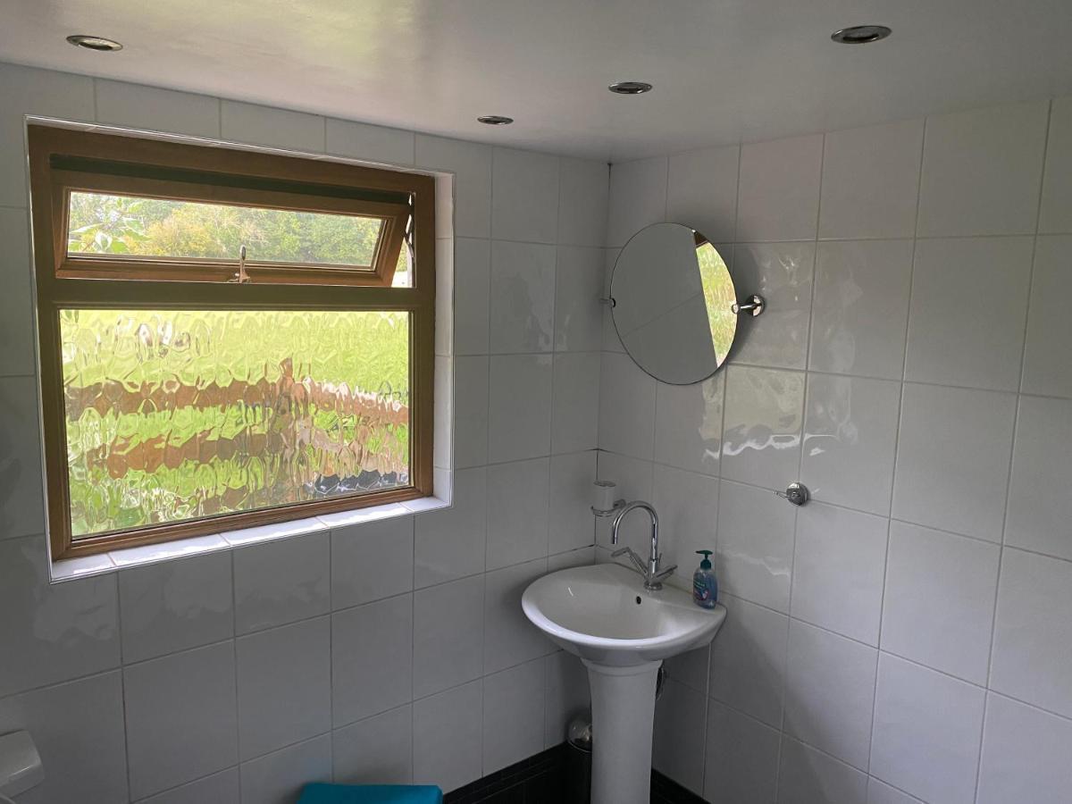 Mountain Suite, Stunning Views, Brecon Beacons Llanhamlach Kültér fotó